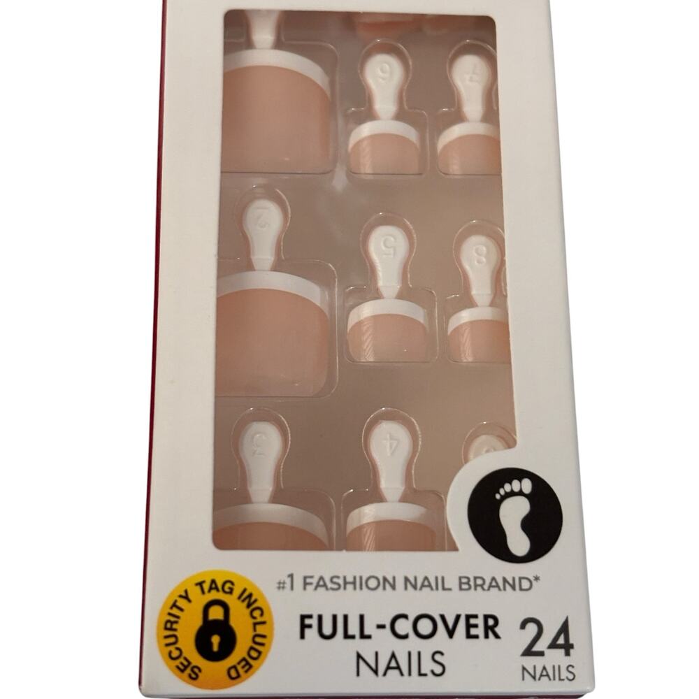 KISS Salon French Toenails – Short Squoval – 24ct + Glue - Picture 3 of 4